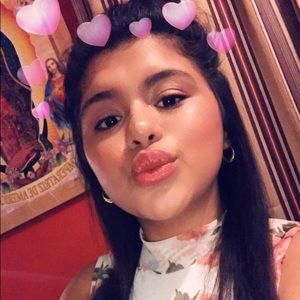 Meet your Posher, Stacey